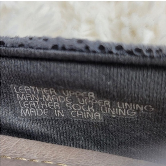 Earth Gray Textured Women's Heels - Picture 5 of 7